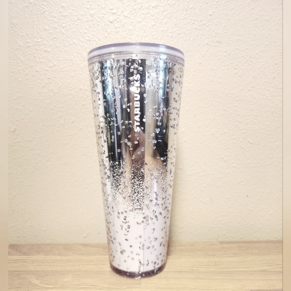 2022 Starbucks Holiday Venti Tumbler With Sliver Glitter Snowflake Design